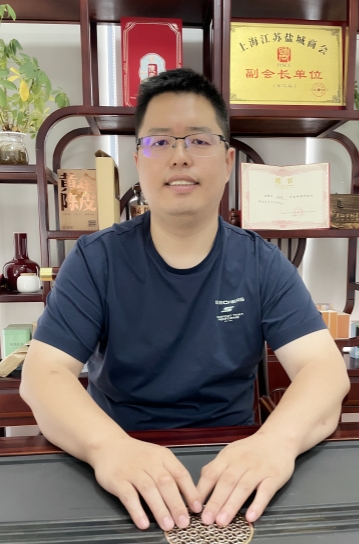 李正荣